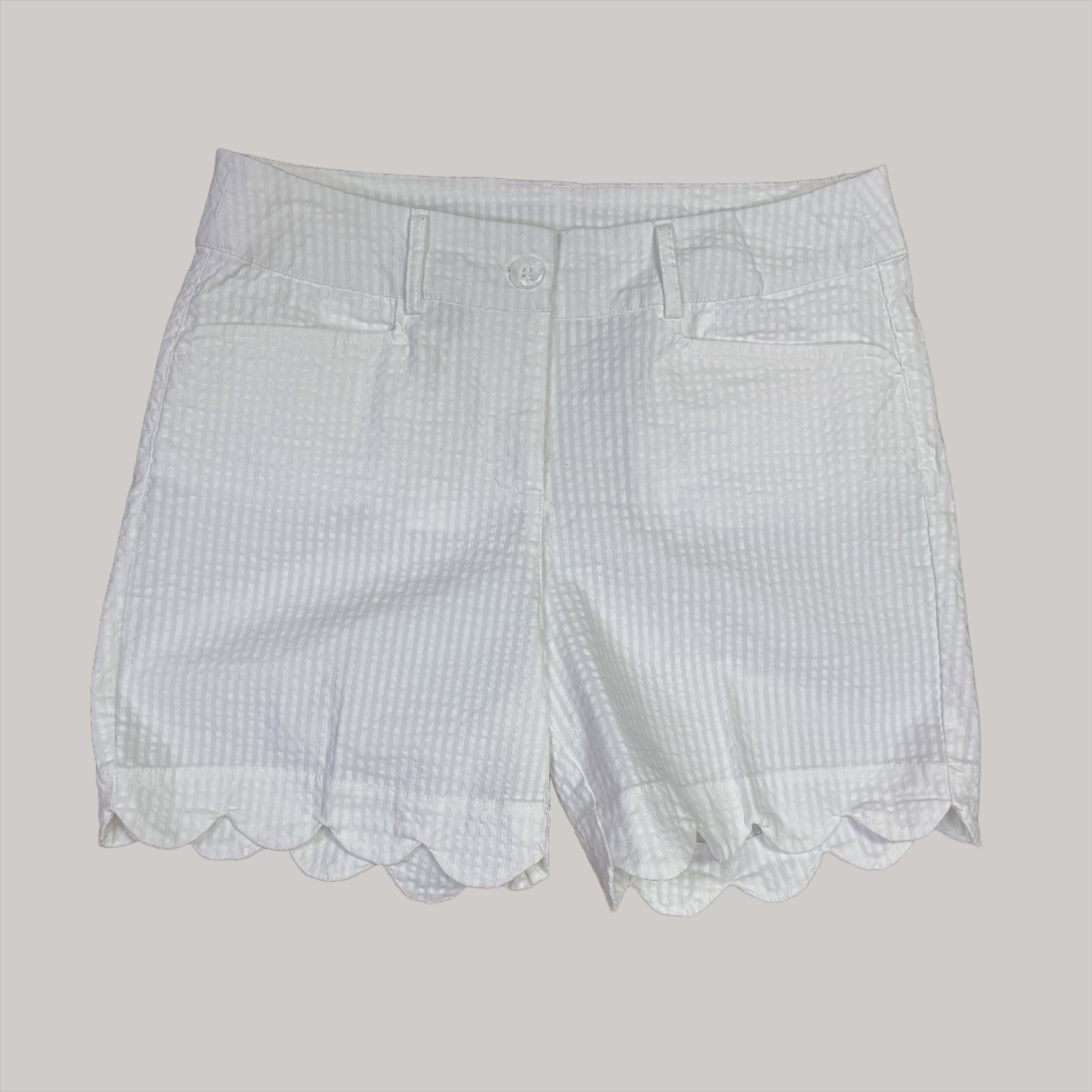 Beachtime Scallop Shorts in White