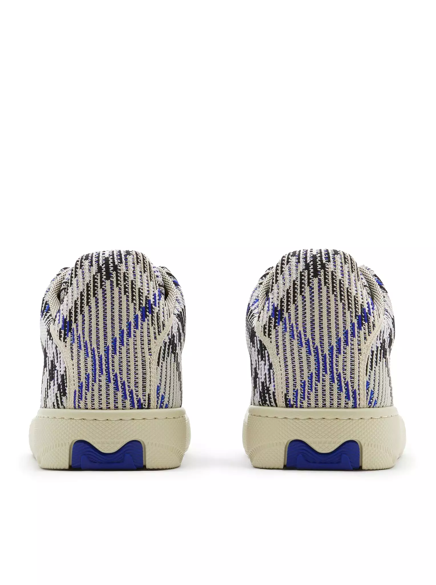 Box sneaker with knitted Check