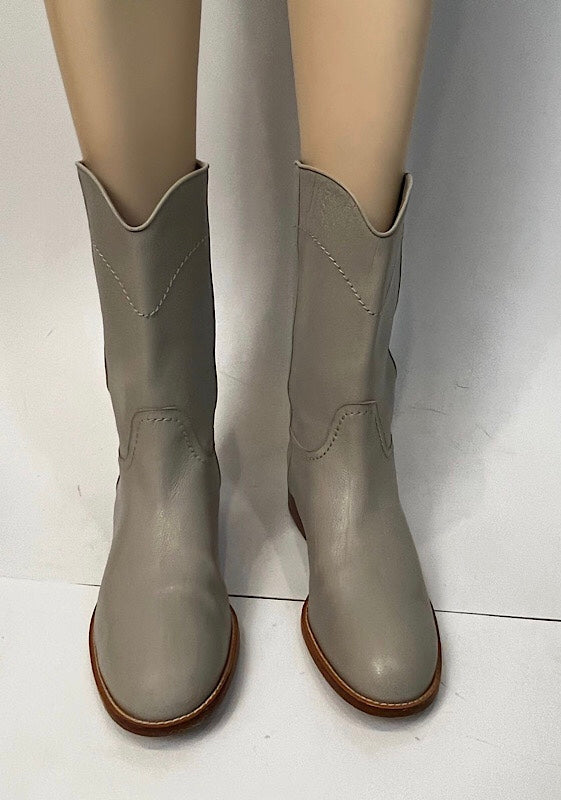 Chanel 13C 2013 Cruise Grey Leather Western Boots Large CC Logo EU 40.5 US 9.5