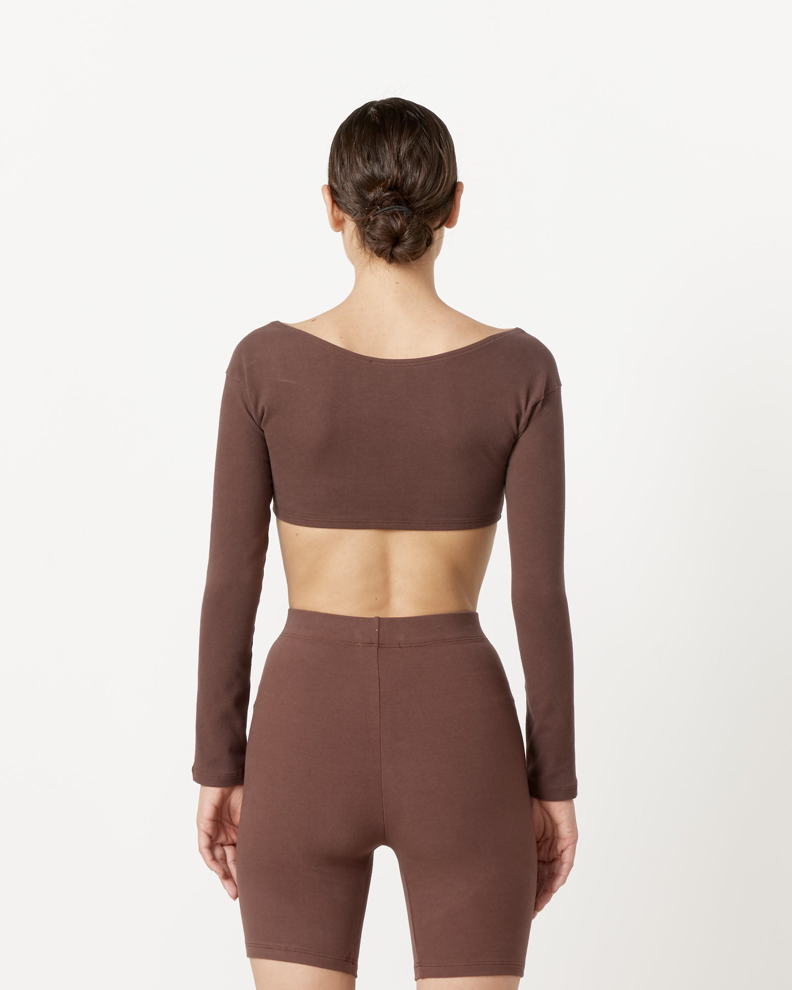 El Tigre Chiquito Long Sleeve Crop Top in Chocolate