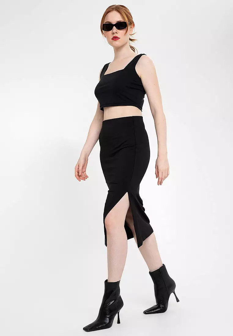 REMI Super Highwaisted Slit Skirt