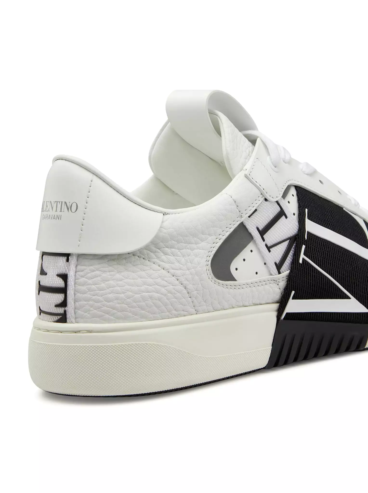 VL7N LOW-TOP SNEAKER IN CALFSKIN AND RIBBONS